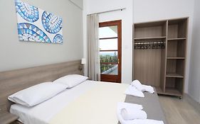 Astron Hotel